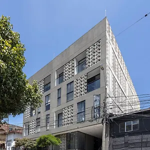 Apartment Tranvia 40 - Amoblados Velasquez, Medellin